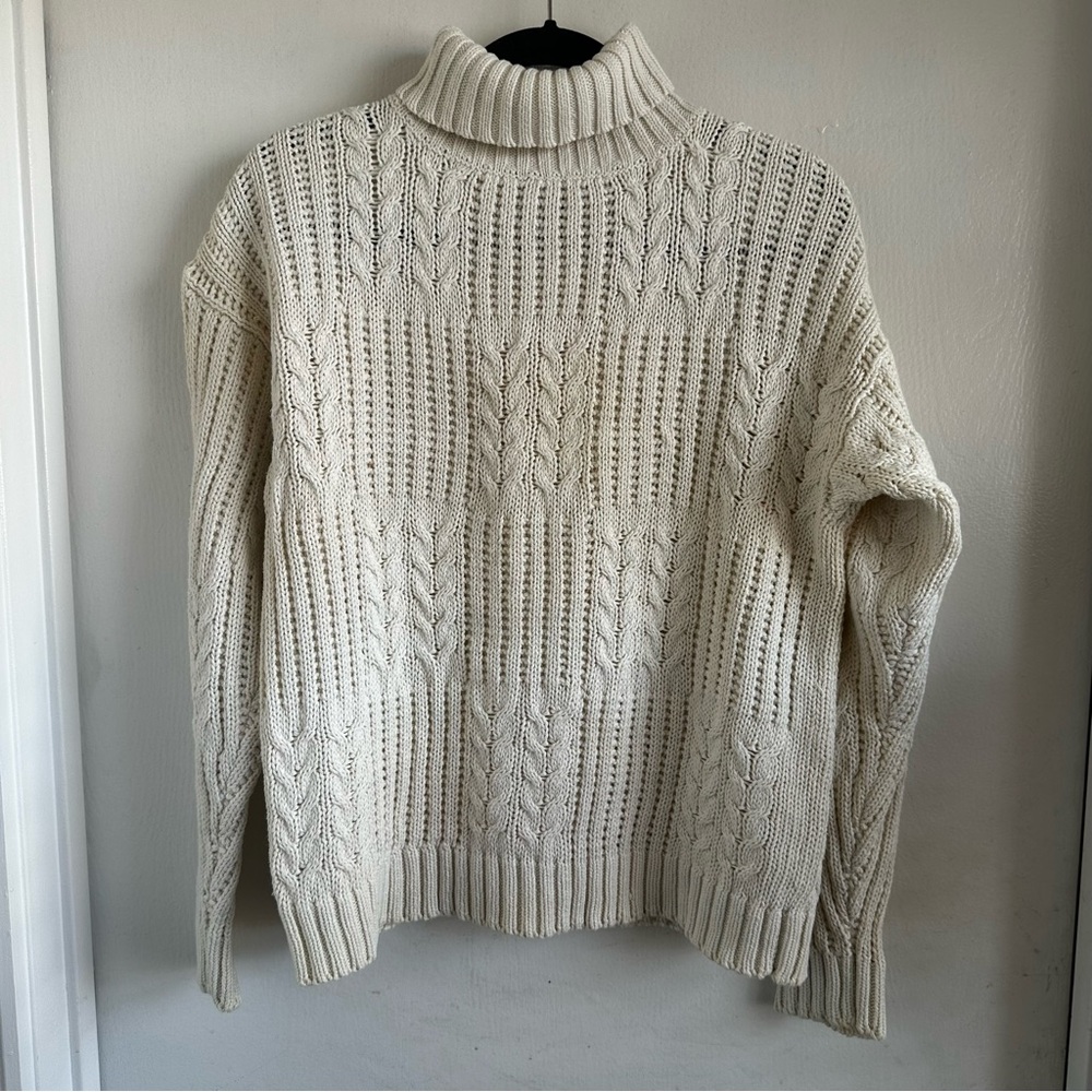 Vintage Eddie Bauer Cream Ramie Cotton Women’s Cable Knit Sweater Size M